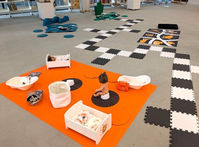 Mise en sc&egrave;ne &agrave; Meaux de plusieurs activit&eacute;s au sol.