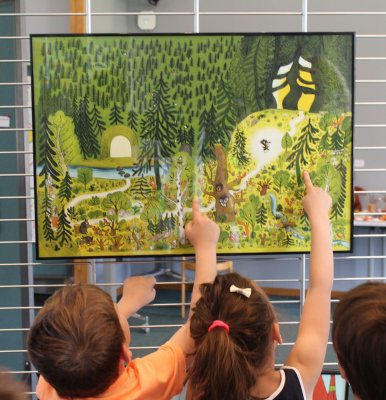 "C'est le printemps" - Illustration tirée de l'album "Poupoupidours" écrit et illustré par Benjamin Chaud, publié aux Éditions Hélium. Présentation à des enfants au cours d'une animation scolaire.
