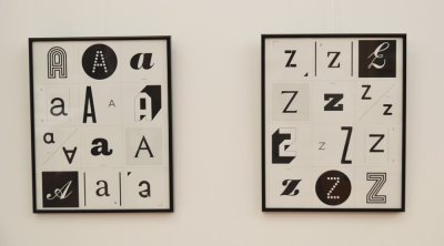 2 cadres présentant les planches des 12 variétés de typographies proposées de la lettre A à la lettre Z et pour l'ensemble des 24 autres lettres de l'alphabet.