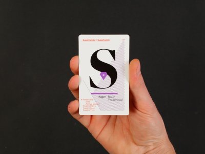 Une carte de la famille "Superfamille".