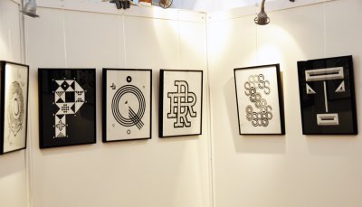 Lettrines O, P, Q, R, S, et T. Présentation de l'exposition à la fête du livre de Bron (69).