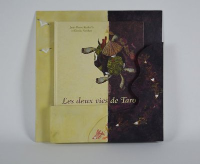 Avec l'album bien présenté à l'intérieur