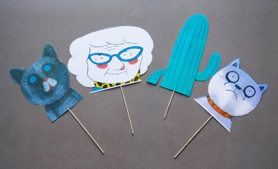 Masques de 4 personnages des albums de Sébastien Mourrain pour réaliser des photos de groupe.