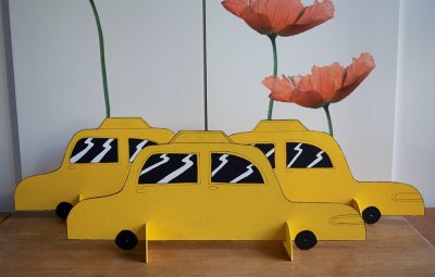 Ensemble de taxis au nombre total de cinq