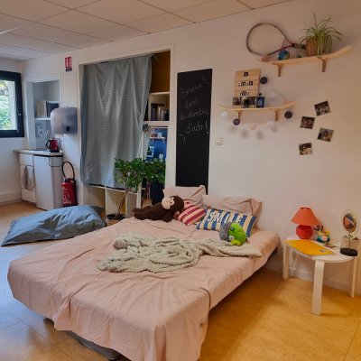 Reproduction d'une chambre adolescente &agrave; Betton (35).