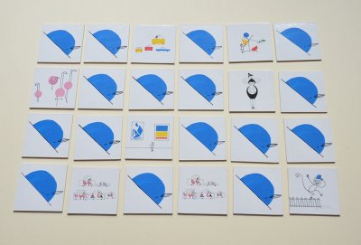 Jeu de memory en double exemplaire constitué de 12 paires de cartes présentant des détails d’illustrations tirés des Pop-up des artistes.
