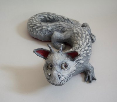 "Dragonnet blanc" - Sculpture en papier mâché