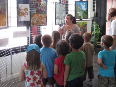 Présentation en exposition des originaux de l'album "Charles à l'école des dragons" - Édition Seuil Jeunesse - Médiathèque de Chassieu (69)