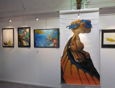 Bannière et cadres présentés au Centre culturel de Saint-Martin-de-Crau (13)