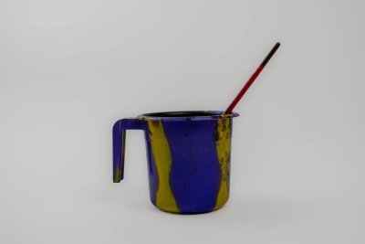 pot à peinture de l'artiste