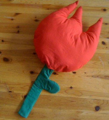 Coussin-fleur en forme de tulipe.