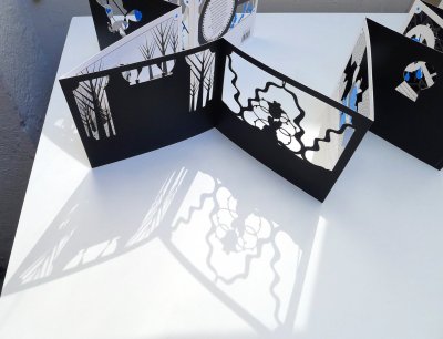 Des ombres portées à l'ombre d'un château hanté.