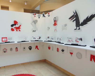 Du côté du Petit Chaperon rouge - Bibliothèque multimédia de Valenciennes (59)
