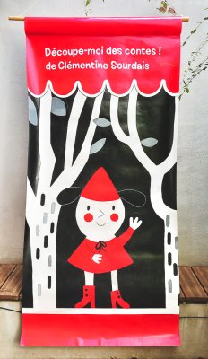 Bannière N°1 "Le petit chaperon rouge" d'entrée d'exposition - Dimensions (Lxh) : 1x2m
