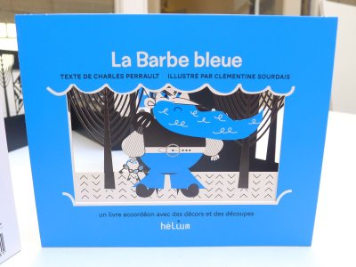 Album "La Barbe bleue" texte de Charles Perrault, illustré par Clémentine Sourdais - Éditions Hélium.