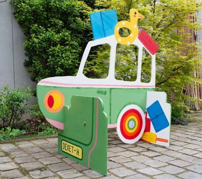 Photo-portrait "La voiture des crocodiles" - 135x85x130cm