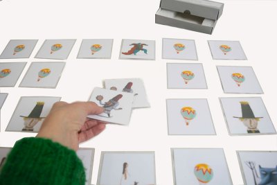 Jeu de mémory. Une paire de trouvée !