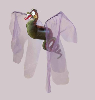 "Dragon vert en vol" - Ensemble de trois éléments de scénographie à suspendre en l'air
