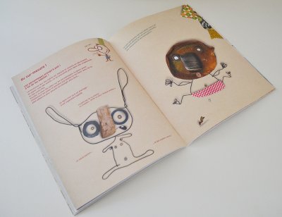Album ouvert "Dans l'atelier de Christian Voltz" présenté dans l'exposition - Éditions du Rouergue