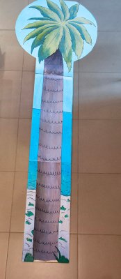 D&eacute;cor du grand palmier &agrave; suspendre, compos&eacute; de 3 parties pliables. Dimensions (70x210 cm)