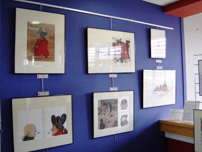 Mise en place de l'exposition à la Médiathèque de Hyères (83)