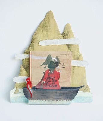 Porte-Album avec le livre.