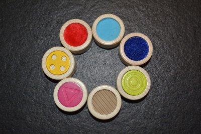 éléments du jeux de tri tactile à l'aveugle