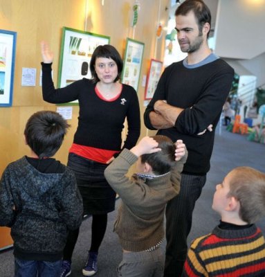 Les deux auteurs à la  Bibliothèque Francophone Multimédia de Limoges (87)