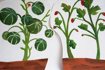 Décors de légumes peints sur cartons pouvant jalonner les bas de murs de la salle d'exposition pour recréer une ambiance jardin.