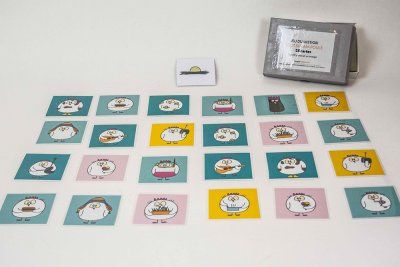 Jeu de mistigri avec sa boîte. Dimensions(15,5x11x3 cm)