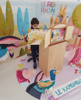 Tu veux t'initier &agrave; l'usage du Kamishiba&iuml; ? Sois la ou le bien venu(e) ! C&eacute;dric propose m&ecirc;me une formation pour les professionnels de la lecture publique.